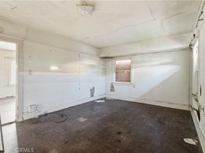 1921 20th, Santa Monica CA 90404