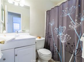 2237 N Valley, Burbank CA 91505