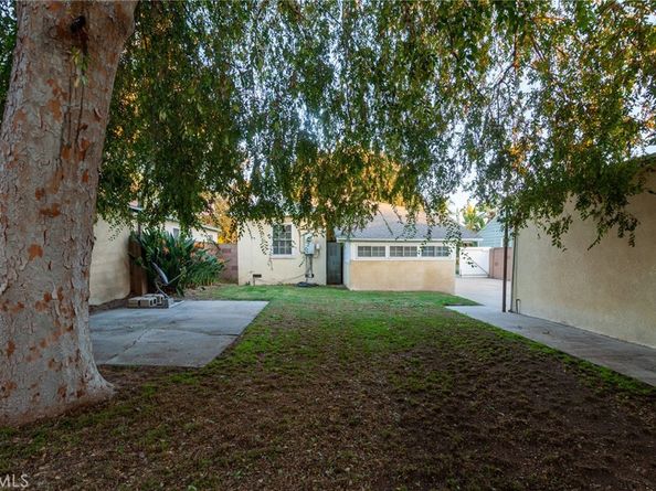 2237 N Valley, Burbank CA 91505