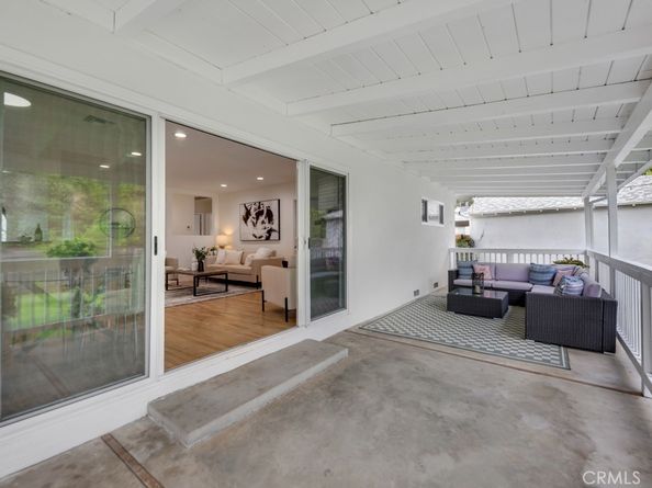 22051 San Miguel, Woodland Hills CA 91364