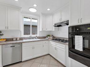 22051 San Miguel, Woodland Hills CA 91364