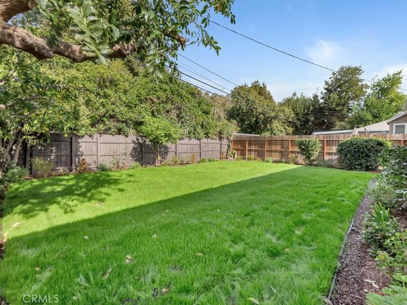 22051 San Miguel, Woodland Hills CA 91364