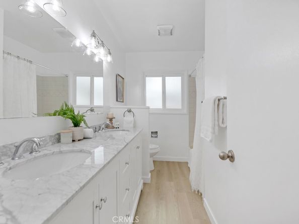 22051 San Miguel, Woodland Hills CA 91364