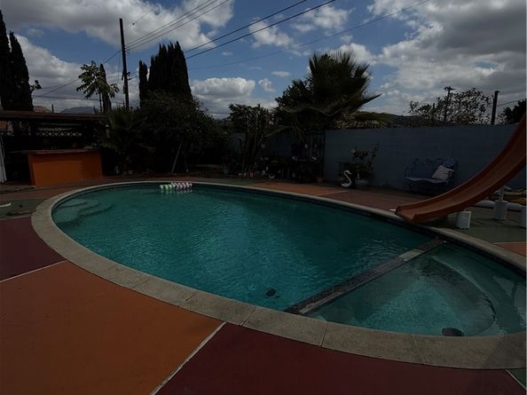 10900 Goss, Sun Valley CA 91352