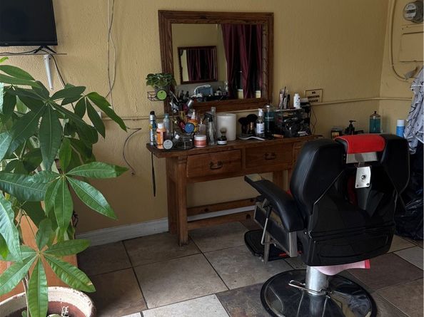 10900 Goss, Sun Valley CA 91352