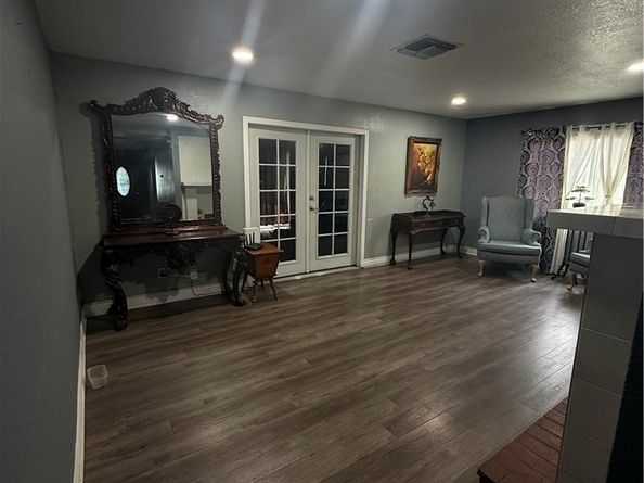 10900 Goss, Sun Valley CA 91352