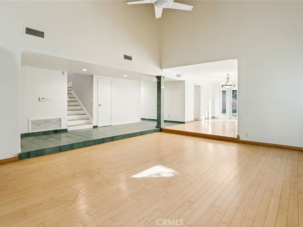 5960 Wilkinson, Valley Village CA 91607