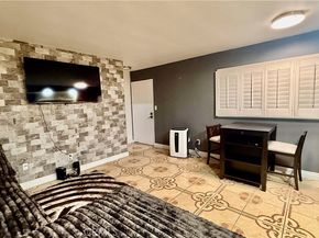 7904 Laurel Canyon 12, North Hollywood CA 91605