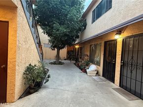 7904 Laurel Canyon 12, North Hollywood CA 91605