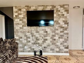 7904 Laurel Canyon 12, North Hollywood CA 91605