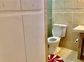 7904 Laurel Canyon 12, North Hollywood CA 91605