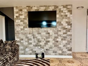 7904 Laurel Canyon 12, North Hollywood CA 91605