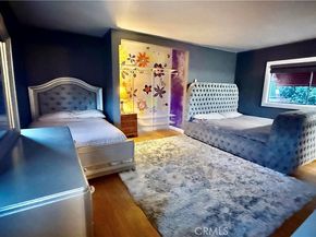 7904 Laurel Canyon 12, North Hollywood CA 91605