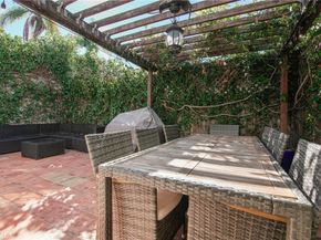 6100 Alcott Street, Los Angeles CA 90035
