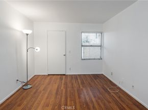 20253 Keswick Street 103, Winnetka CA 91306