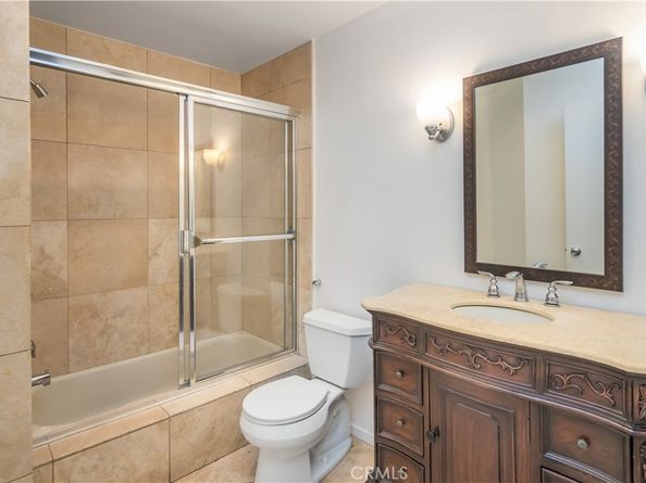 20253 Keswick Street 103, Winnetka CA 91306