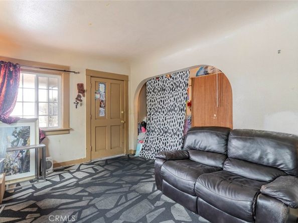 856 W 73rd Street, Los Angeles CA 90044