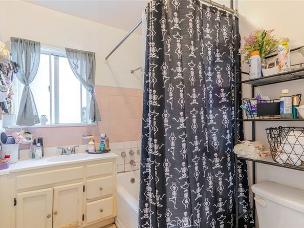 856 W 73rd Street, Los Angeles CA 90044