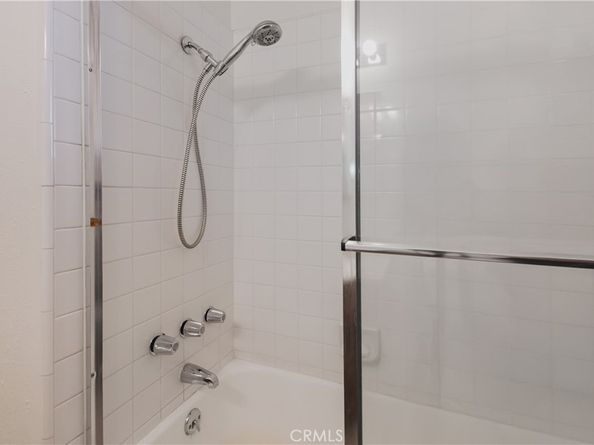 6900 Aura Avenue, Reseda CA 91335