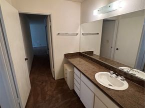 8535 W West Knoll 202, West Hollywood CA 90069