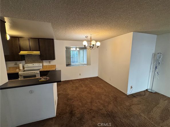 8535 W West Knoll 202, West Hollywood CA 90069