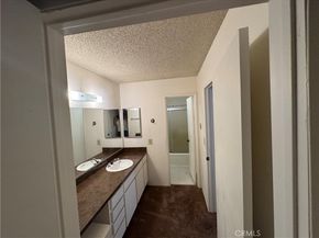 8535 W West Knoll 202, West Hollywood CA 90069