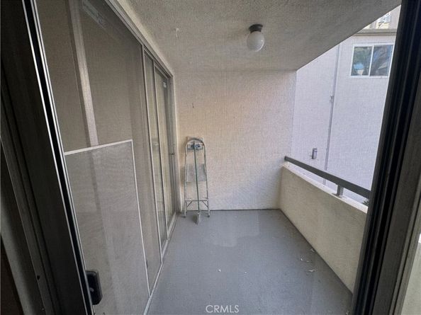 8535 W West Knoll 202, West Hollywood CA 90069