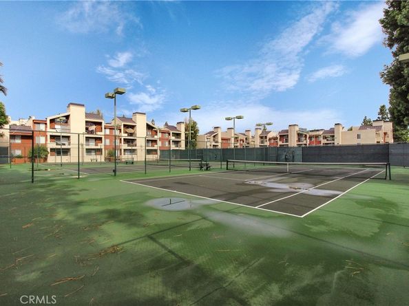 5545 Canoga Avenue 320, Woodland Hills CA 91367