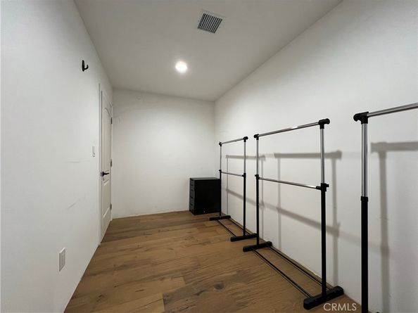 1019 S Gramercy, Los Angeles CA 90019