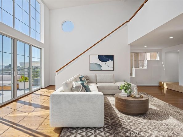 8246 Woodshill Trail, Los Angeles CA 90069