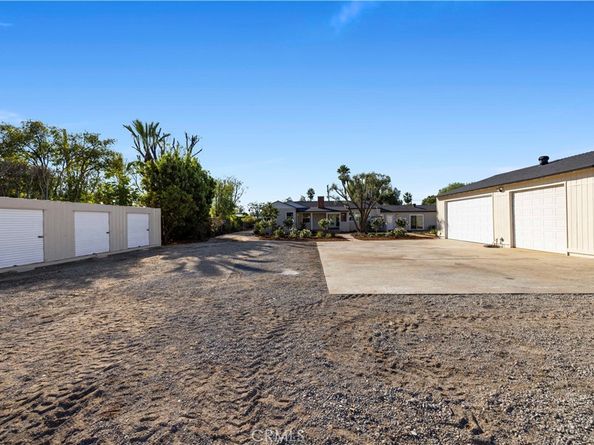 9816 Burnet, North Hills CA 91343