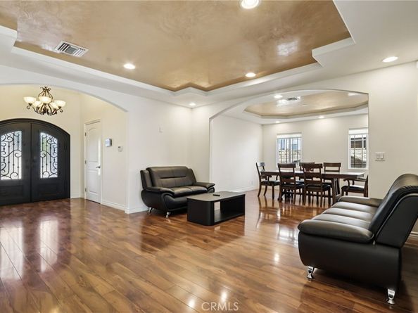 13816 Bessemer Street, Van Nuys CA 91401