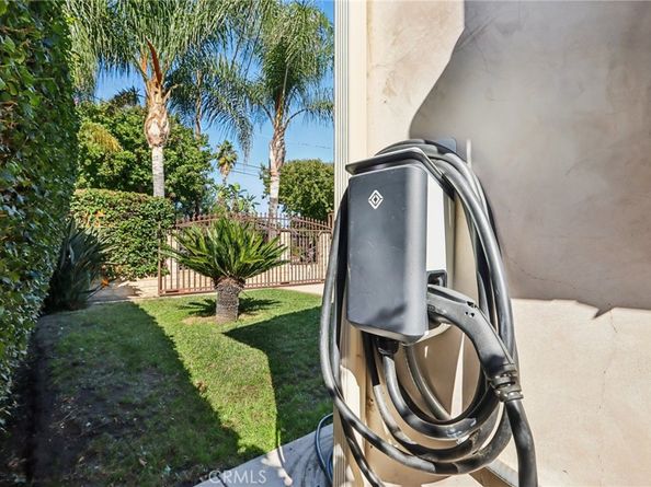 13816 Bessemer Street, Van Nuys CA 91401