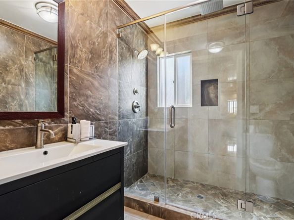 13816 Bessemer Street, Van Nuys CA 91401