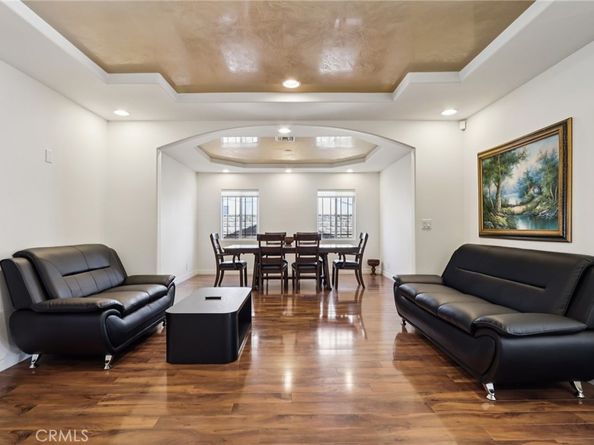 13816 Bessemer Street, Van Nuys CA 91401