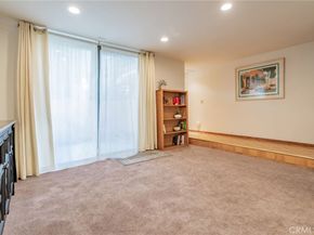 22038 Vanowen Street 113, Woodland Hills CA 91303