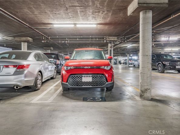 22038 Vanowen Street 113, Woodland Hills CA 91303