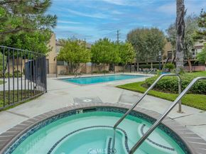 22038 Vanowen Street 113, Woodland Hills CA 91303