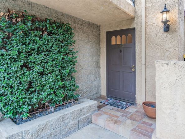 22038 Vanowen Street 113, Woodland Hills CA 91303