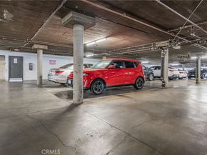 22038 Vanowen Street 113, Woodland Hills CA 91303