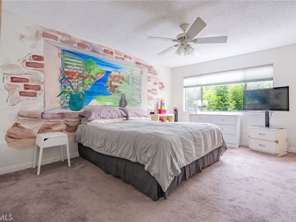 22038 Vanowen Street 113, Woodland Hills CA 91303