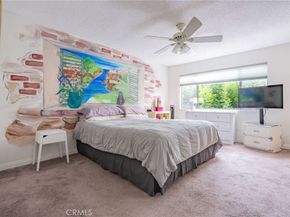 22038 Vanowen Street 113, Woodland Hills CA 91303