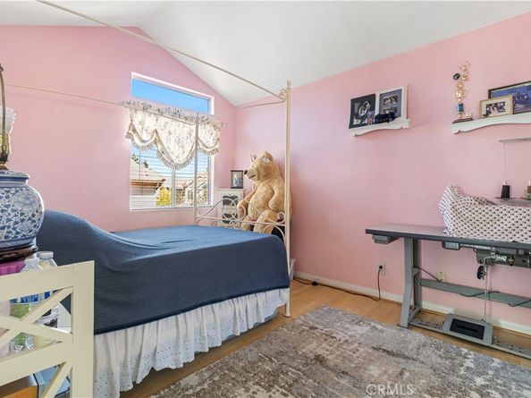 9400 Burnet 117, North Hills CA 91343