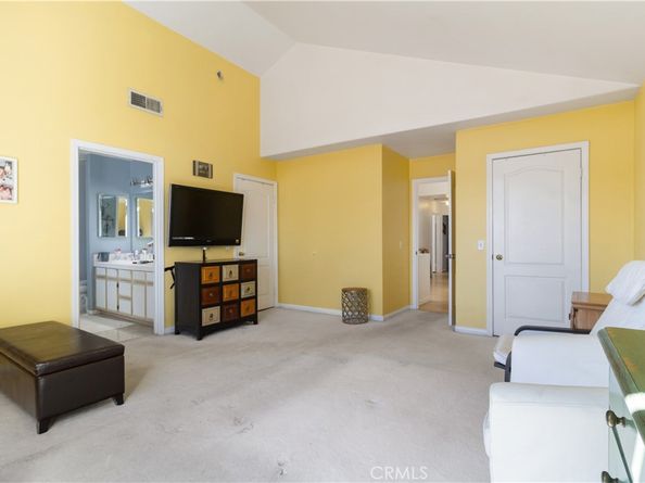 9400 Burnet 117, North Hills CA 91343