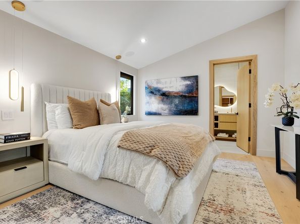 20553 Califa, Woodland Hills CA 91367