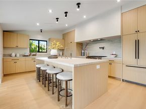 20553 Califa, Woodland Hills CA 91367