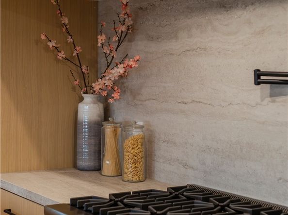 20553 Califa, Woodland Hills CA 91367