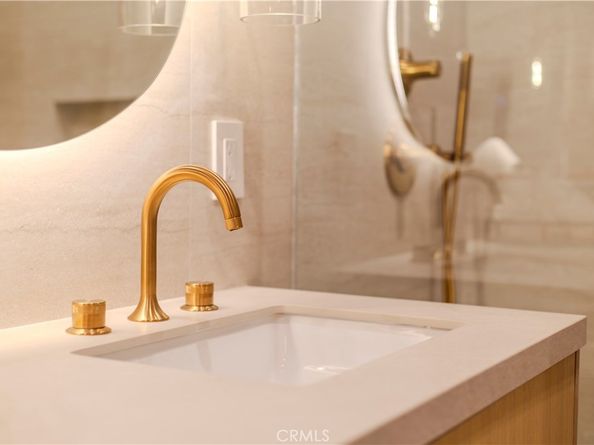 20553 Califa, Woodland Hills CA 91367