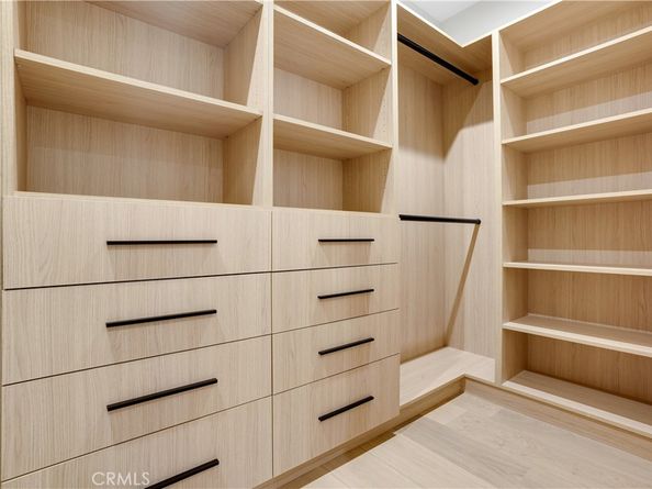 20553 Califa, Woodland Hills CA 91367