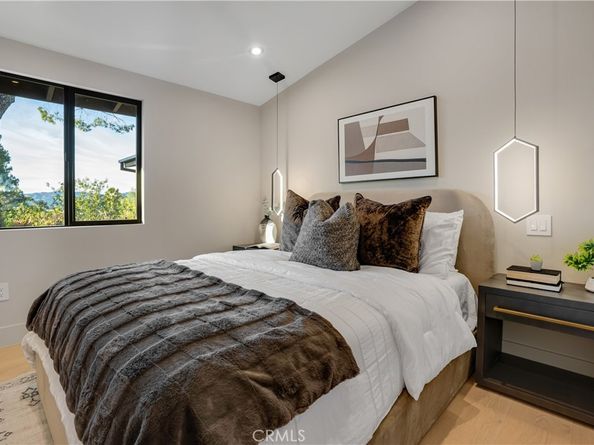 20553 Califa, Woodland Hills CA 91367